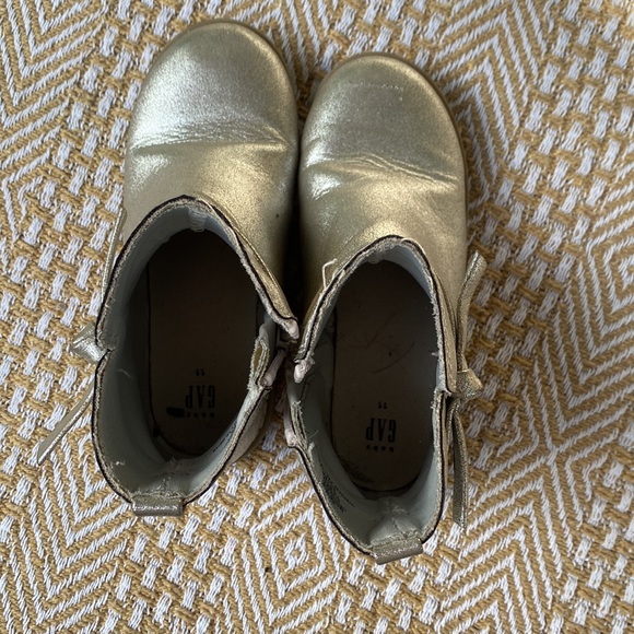 Silver leather girls booties - Picture 2 of 4